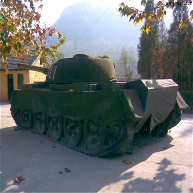 银海大型充气坦克